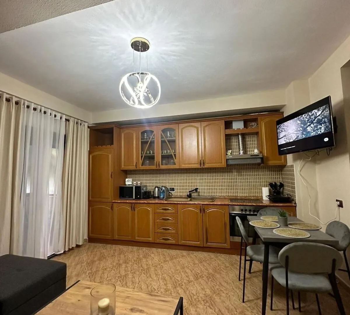 Golem Beach House 0*, Golem (Tirana) Albania